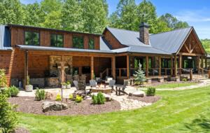 Toccoa Riverfront Lodge with Sauna and Hot Tub - Mineral Bluff, Georgia