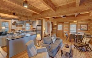 Cozy Log Cabin in the North Carolina Mountains - Zionville, North Carolina