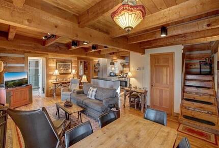 Cozy Log Cabin in the North Carolina Mountains - Zionville, North Carolina