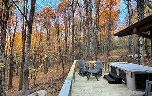 Cozy Log Cabin in the North Carolina Mountains - Zionville, North Carolina