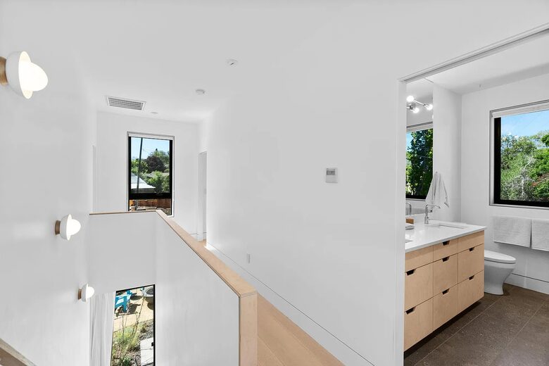 Contemporary Old Bend Home Near Downtown - Bend, Oregon