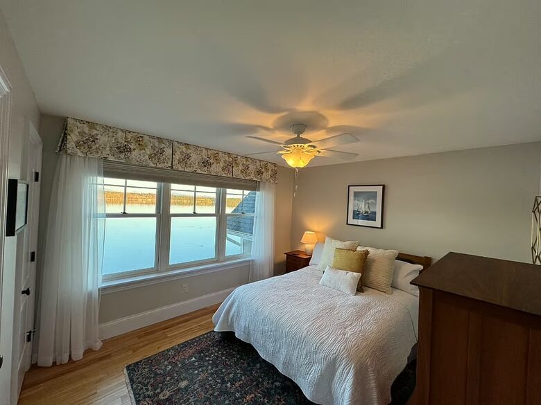 Private Beachfront Escape on Lake Champlain - Burlington, Vermont