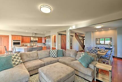 Waterfront Living in the Foothills of Mount Rainier - Eatonville, Washington