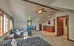 Waterfront Living in the Foothills of Mount Rainier - Eatonville, Washington