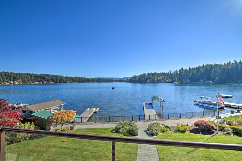 Waterfront Living in the Foothills of Mount Rainier - Eatonville, Washington