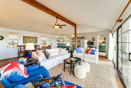 Kentucky Lakefront Retreat with Private Dock and Sunset Views - New Concord, Kentucky