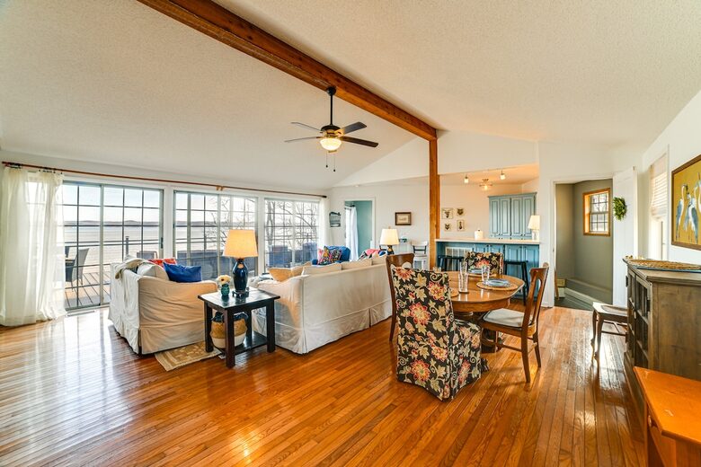 Kentucky Lakefront Retreat with Private Dock and Sunset Views - New Concord, Kentucky