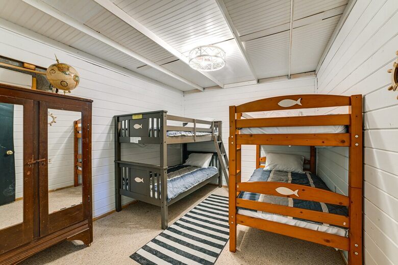 Kentucky Lakefront Retreat with Private Dock and Sunset Views - New Concord, Kentucky