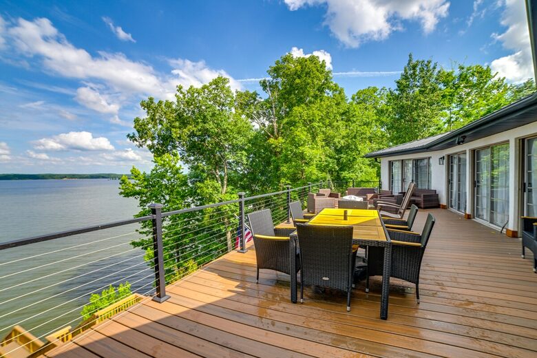 Kentucky Lakefront Retreat with Private Dock and Sunset Views - New Concord, Kentucky