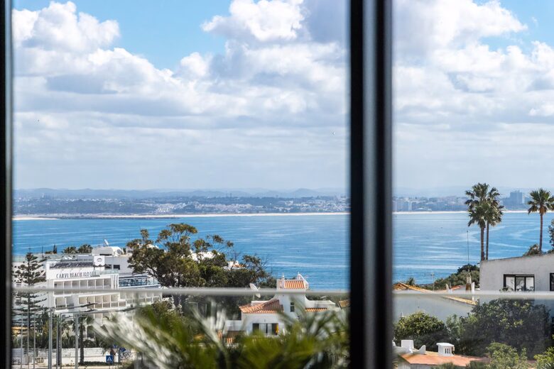 Contemporary Lagos Escape with Sweeping Ocean Views - Lagos, Lote 6, Bloco 5, Apartment 2B, Portugal