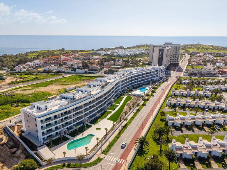Contemporary Lagos Escape with Sweeping Ocean Views - Lagos, Lote 6, Bloco 5, Apartment 2B, Portugal