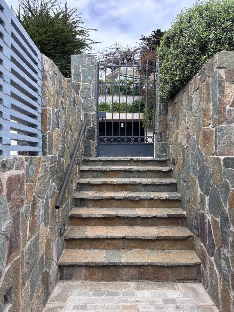 Zapallar Coastal Retreat with Pool and Pacific Views - Zapallar, Chile