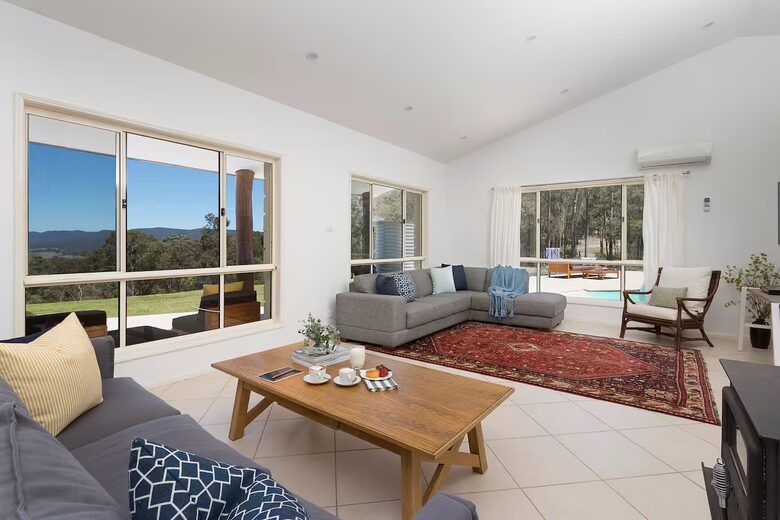 Hunter Valley Hilltop Retreat with Pool and Watagan Range Views - Mount View, Australia