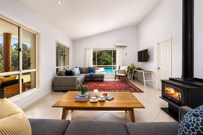 Hunter Valley Hilltop Retreat with Pool and Watagan Range Views - Mount View, Australia