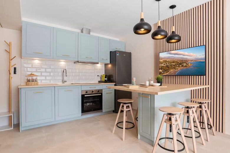 Elegant Terrace Apartment in Historic Marbella - Marbella, Spain