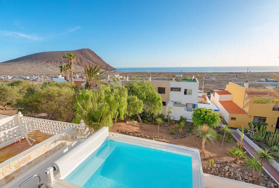 Contemporary Villa Overlooking La Tejita - Granadilla de Abona, Tenerife, Spain