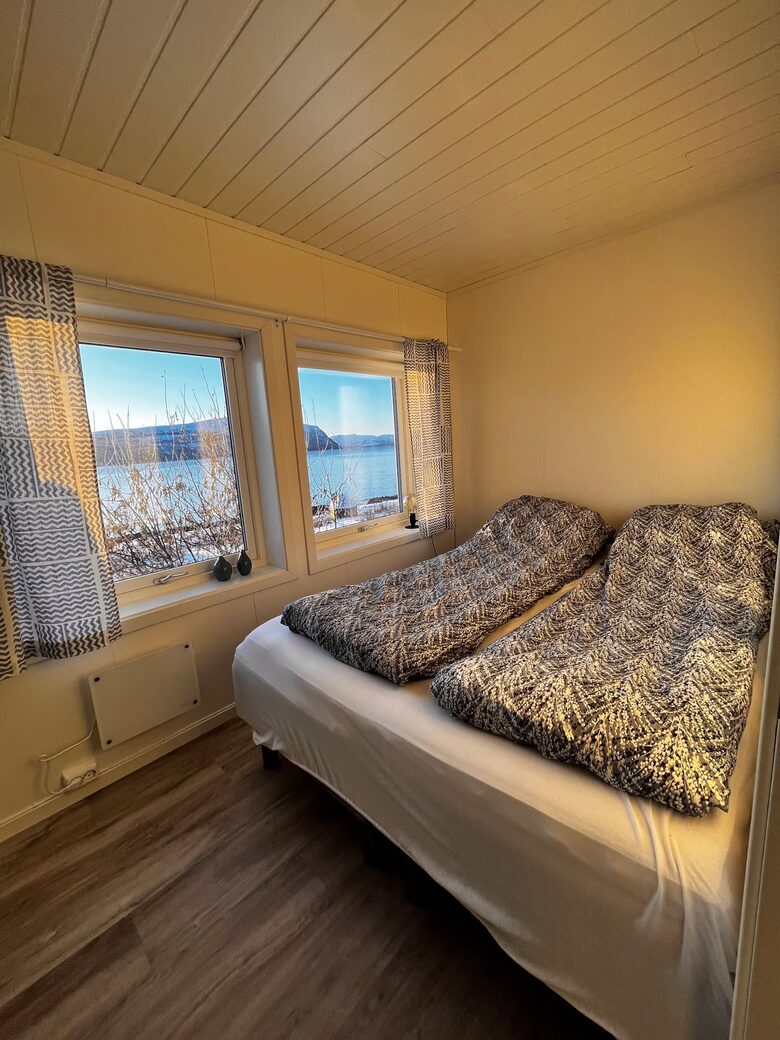 Arctic Lakeview Lodge in Kvænangen - Burfjord, Norway