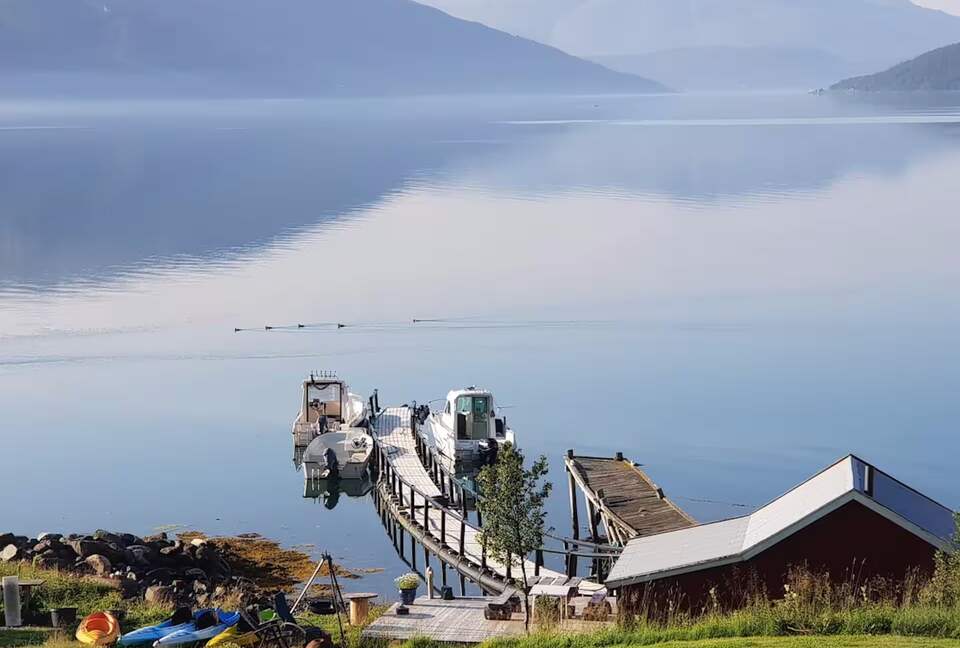 Arctic Lakeview Lodge in Kvænangen - Burfjord, Norway