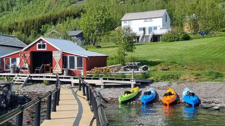 Arctic Lakeview Lodge in Kvænangen - Burfjord, Norway