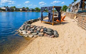 Denver Lakefront Retreat with Private Beach and Mountain Views - Denver, Colorado