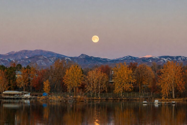 Denver Lakefront Retreat with Private Beach and Mountain Views - Denver, Colorado