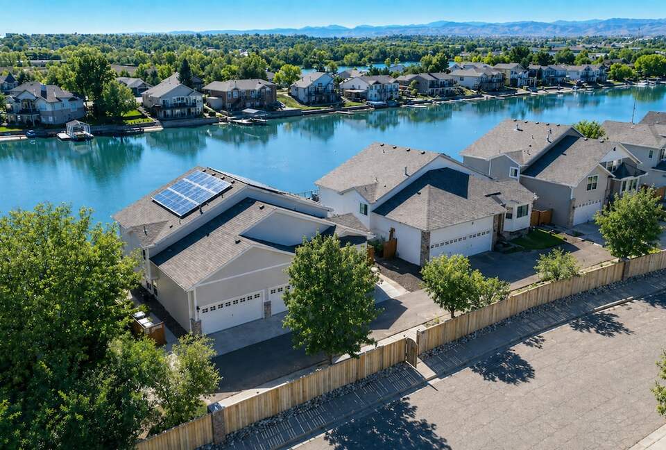 Denver Lakefront Retreat with Private Beach and Mountain Views - Denver, Colorado