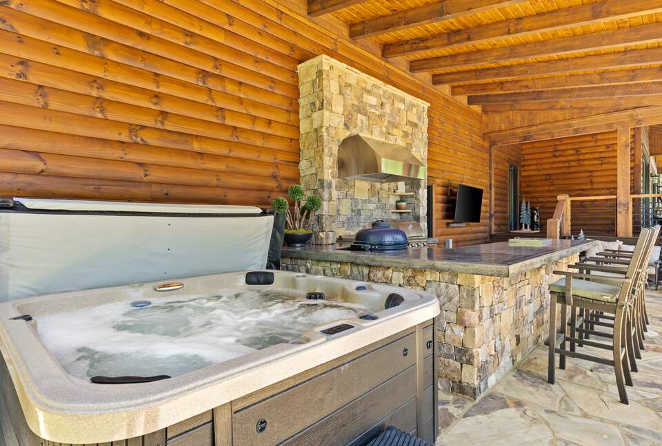 Toccoa Riverfront Lodge with Sauna and Hot Tub - Mineral Bluff, Georgia