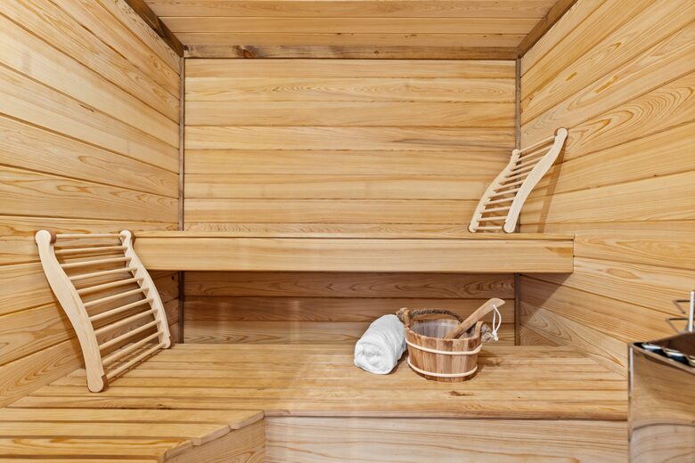 Toccoa Riverfront Lodge with Sauna and Hot Tub - Mineral Bluff, Georgia