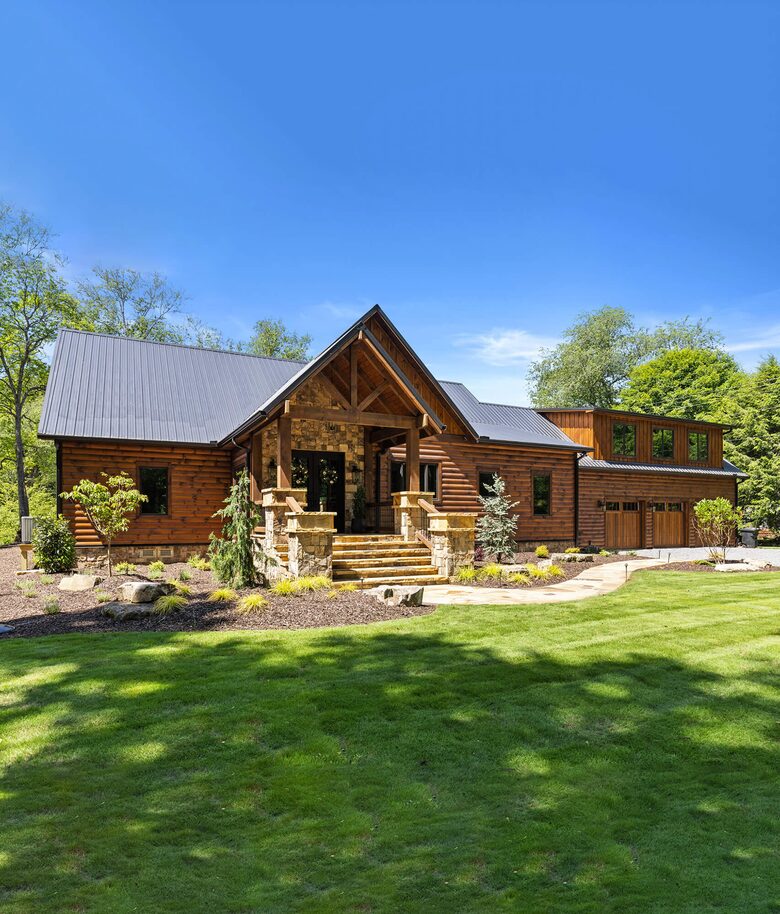 Toccoa Riverfront Lodge with Sauna and Hot Tub - Mineral Bluff, Georgia