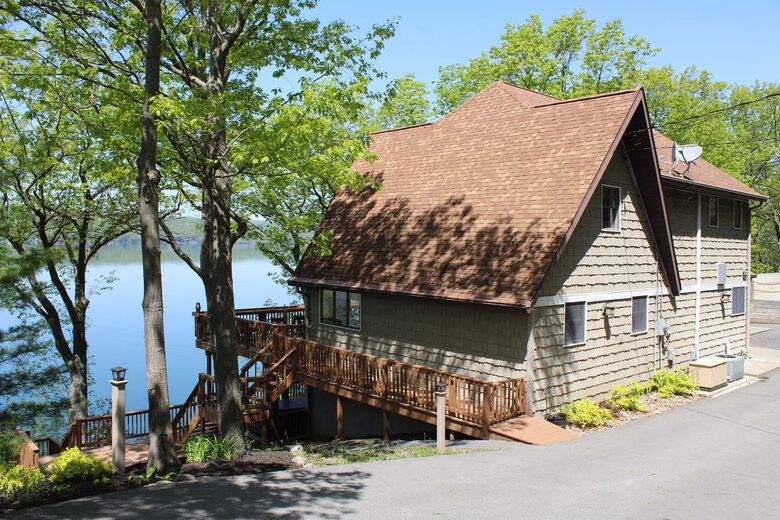 Waterfront Escape in the Heart of Seneca Lake Wine Country - Burdett, New York