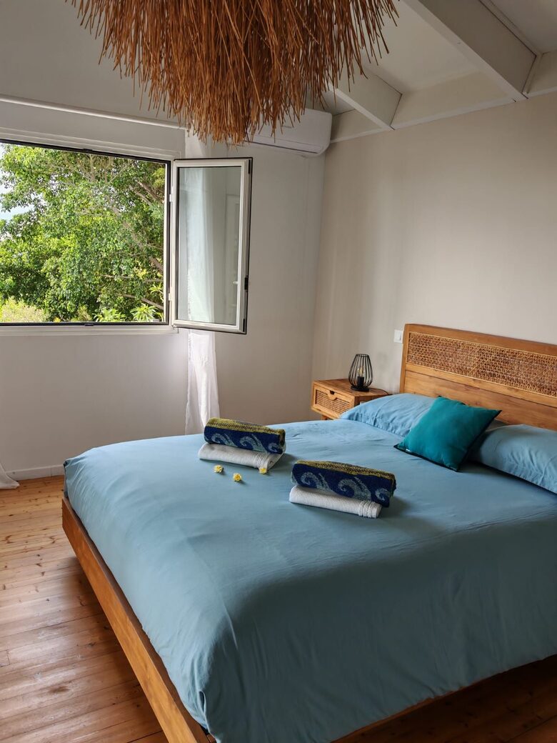 Saint-Leu Ocean View Villa with Private Pool - Saint-Leu, France