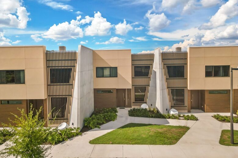 Three-bedroom townhouse at Magic Village Pininfarina - Kissimmee, Florida