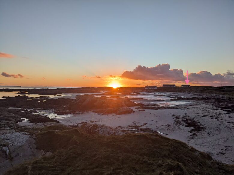 Atlantic Sunrise & Sunset | Private Coastal Home in Connemara - Ballynahown, Ireland