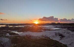 Atlantic Sunrise & Sunset | Private Coastal Home in Connemara - Ballynahown, Ireland
