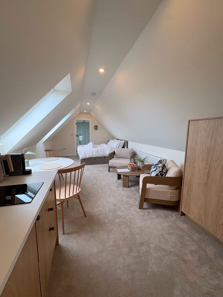 Atlantic Sunrise & Sunset | Private Coastal Home in Connemara - Ballynahown, Ireland