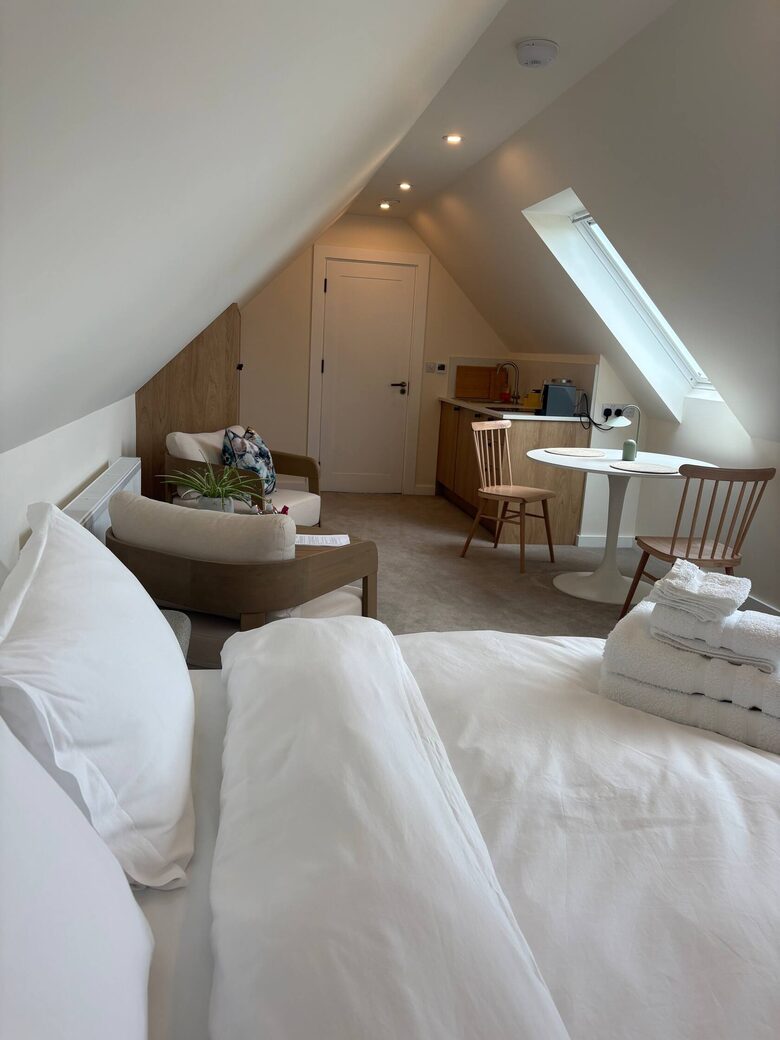 Atlantic Sunrise & Sunset | Private Coastal Home in Connemara - Ballynahown, Ireland