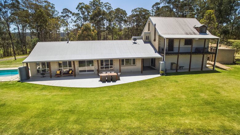 Hunter Valley Hilltop Retreat with Pool and Watagan Range Views - Mount View, Australia