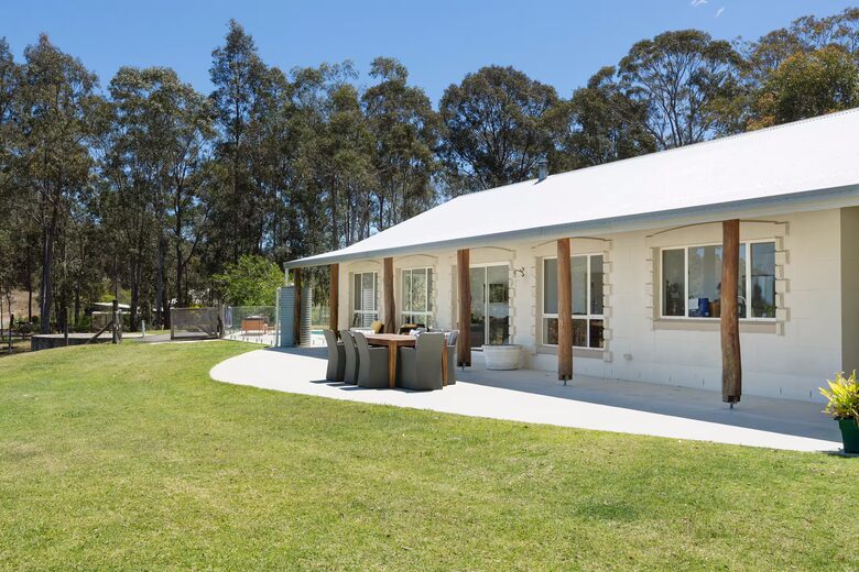 Hunter Valley Hilltop Retreat with Pool and Watagan Range Views - Mount View, Australia