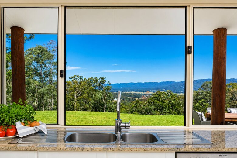 Hunter Valley Hilltop Retreat with Pool and Watagan Range Views - Mount View, Australia