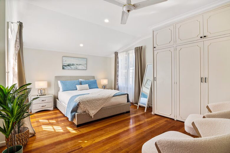 Beaumaris Bayside Home with Fenced Garden and Fireplace - Beaumaris, Australia