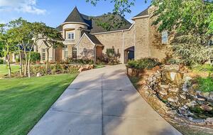 Oklahoma City Area Luxury Estate - Open to Date Requests; Great for OKC area events and OU Games! - Edmond, Oklahoma