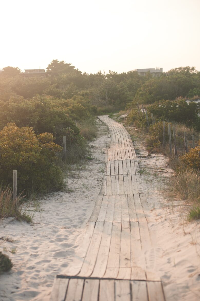 Dreamy Barnegat Light Oceanfront Shore Beach House - Barnegat Light, New Jersey