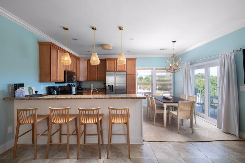 Marathon Waterfront Retreat with Private Dock and Hot Tub - Marathon, Florida