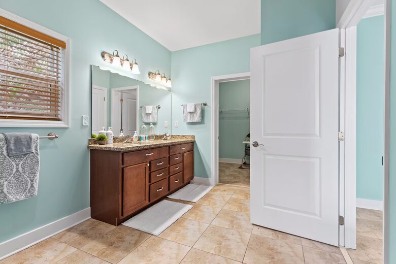 Marathon Waterfront Retreat with Private Dock and Hot Tub - Marathon, Florida
