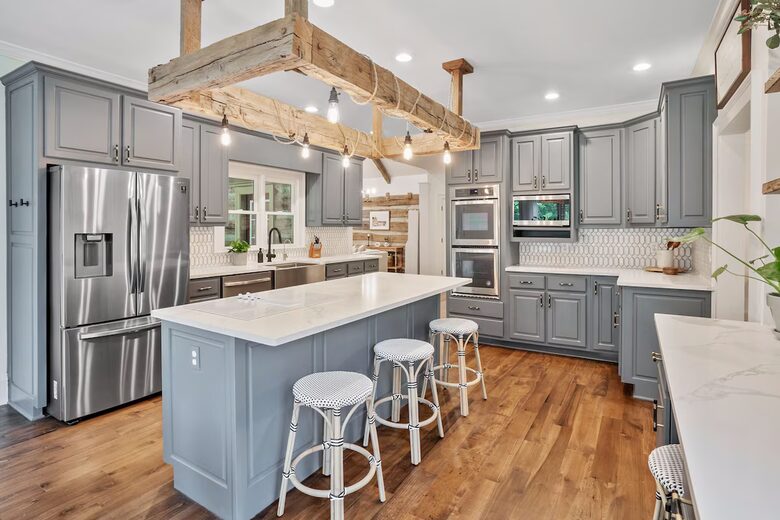 Private 35-Acre Farmhouse Retreat in North Georgia - Hoschton, Georgia