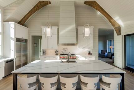 Expansive Waterfront Estate on Smith Lake - Bremen, Alabama