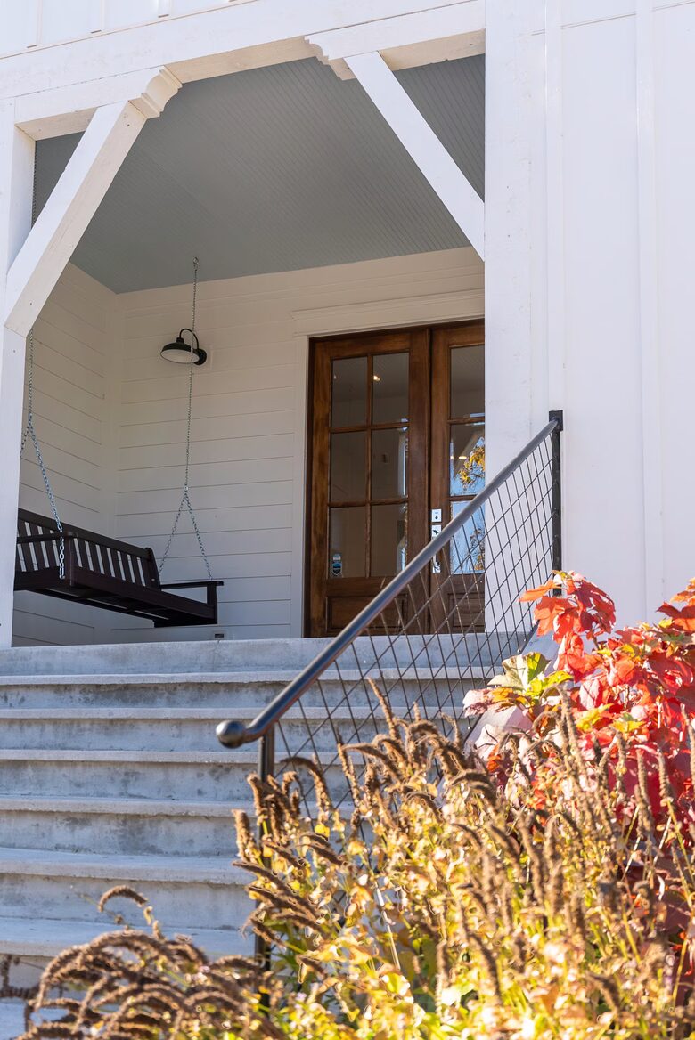 Downtown Fayetteville Cottage with Designer Finishes - Fayetteville, Arkansas
