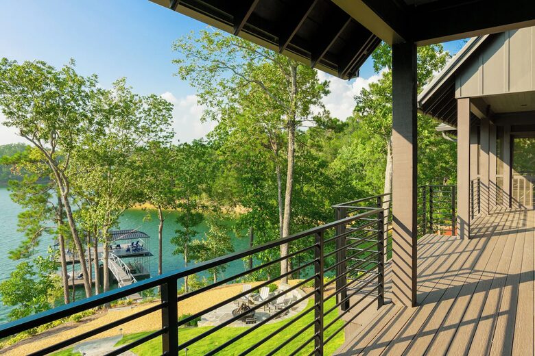 Expansive Waterfront Estate on Smith Lake - Bremen, Alabama