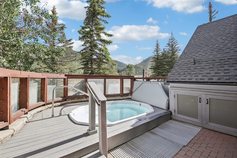 Mountain-View Escape in the Heart of Keystone - Keystone, Colorado