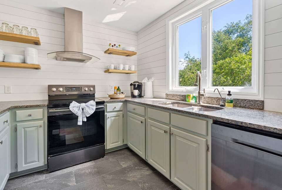Edisto Island Beach Retreat with Screened Porch - Edisto Island, South Carolina